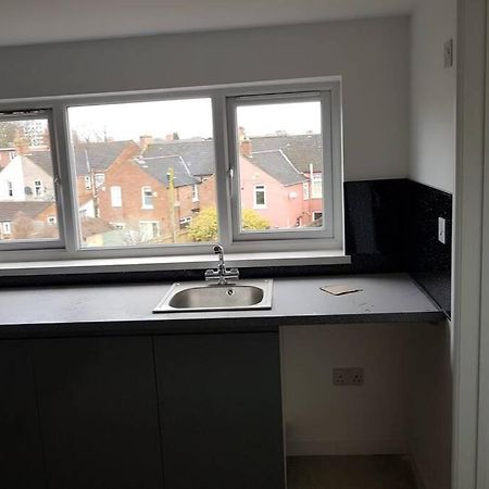 Ferienwohnung 2Nd Floor Comfy Swindon Centre - Loft Studio Exterior foto